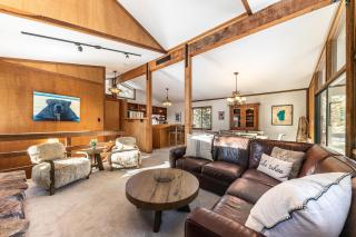 Front and Center at Palisades by Tahoe Getaways - 3BR, Walk to Palisades! - 9