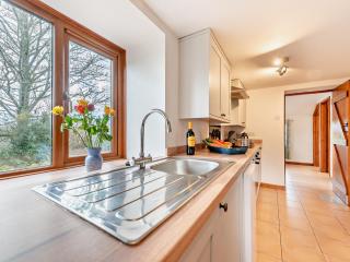 4 Bed in Llandovery 82440 - Llanfair-ar-y-bryn - 6