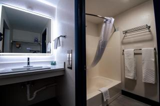 SureStay by Best Western Forsyth - 1