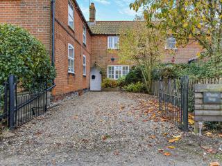 3 Bed in Aldborough 85528 - 5
