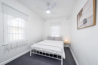 Lil beauty Nth Central near Hosp 3BR Reno w ample parking and Wifi - Shepparton - 1