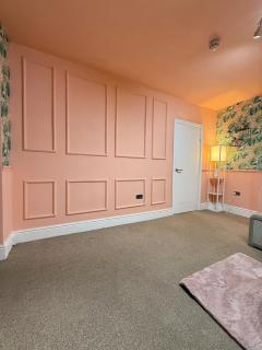 The Rosy Retreat By Station - Cambridge - 7
