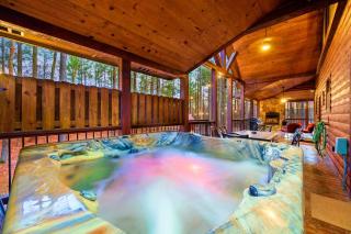 The Great Escape 4BR w Game Room - Hot Tub - Sleeps 14 - 2