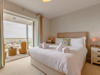 4 Bed in Westward Ho 36837 - Northam - 3