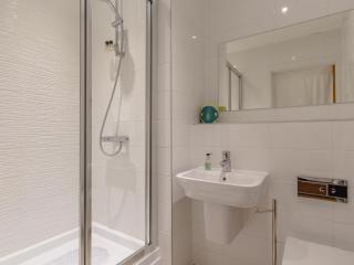 4 Bed in Westward Ho 36837 - Northam - 1