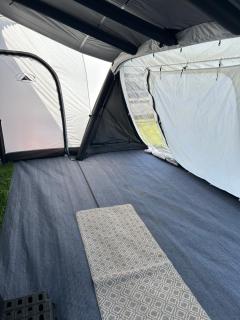 Dolafon farm luxury caravan stay - 7