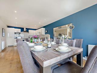 4 Bed in Lamlash 94809 - 4