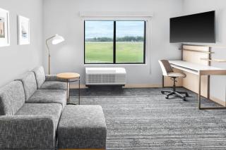 TownePlace Suites by Marriott Columbus - 6