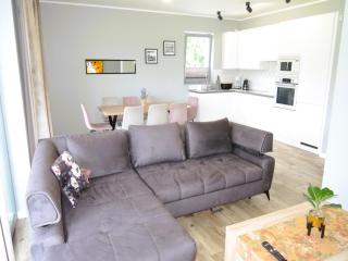 New, large holiday home for 10 people - Kołczewo - 7