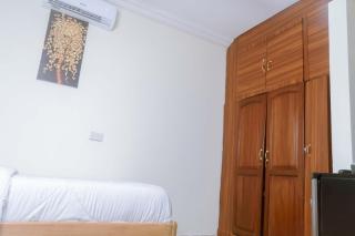 Boutique Studio Apartment "12mins from Airport" - All-Inclusive - 8