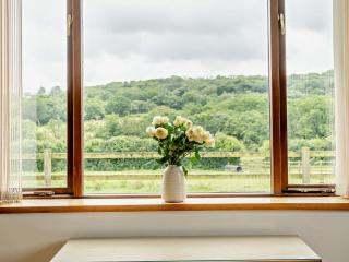 2 Bed in Gower 40481 - Dunvant - 4