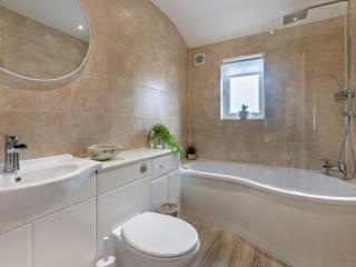 3 Bed in Westward Ho 64410 - Northam - 2