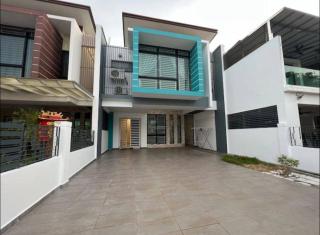Seri Austin 16pax 4bedroom 4bathroom - Johor Bahru - 0