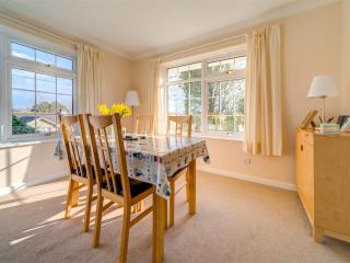 2 Bed in Brighstone IC132 - Brighstone - 5