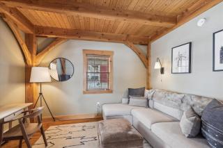 Village Lodge - 3