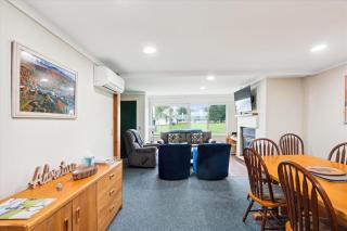 Village Green 10C - 2