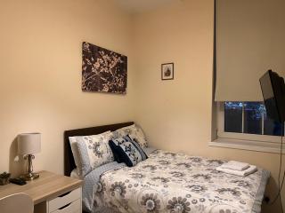 Market Street Aberdeen Apartment - 9