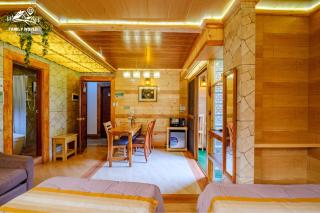 Family World Transhotel: Job Room - Baguio - 9