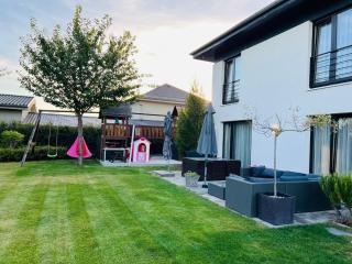 Luxury Prague House with Car - Herink - 8
