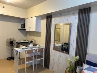 Avida Tower4L21 staycation rm1104 - Iloilo City - 8