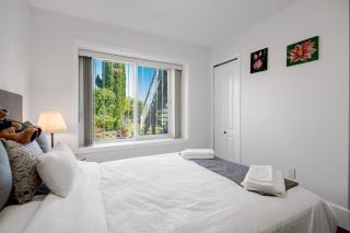 2 Bds suite beautiful Yard near PNE - Vancouver - 5