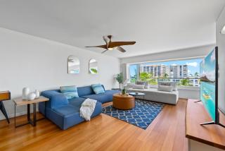 Sleek Oceanside Oasis 1-Bedroom CS condo - Honolulu - 4