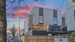 New Central Stay Near Christchurch Best - 0