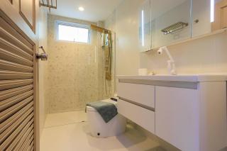 V228 Renovated 3BR Pool Villa Near Top Beaches - 3