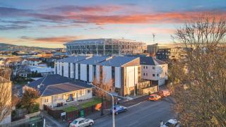 Modern and Spacious Right in Central CHCH - 0