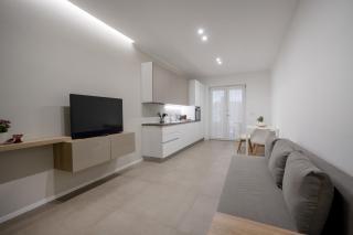 Borgo Felice 5 - Modern Apartment with Balcony + Free Parking - Bari - 0
