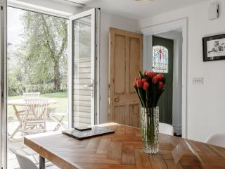 Spinney Cottage - Woodford - 2