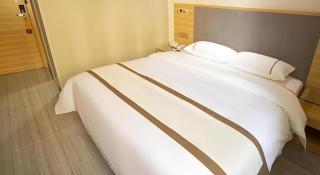 JTOUR Inn Zhanjiang Poly Yuandian Plaza - 2