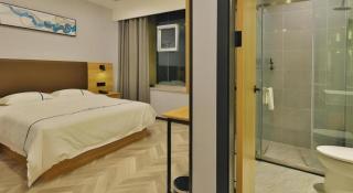 GreenTree Esports Hotel Qingdao Licang District Wanda - Qingdao - 2