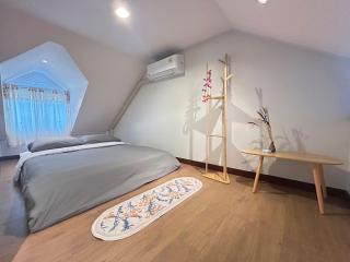 Private house in chinatown 5 Mins walk MRT Samyot 15 Mins Iconsiam - Khlong San - 5
