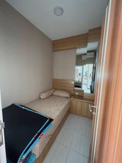 Cozy Living APT Puncak Dharmahusada with 3BR - 8