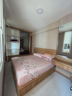 Cozy Living APT Puncak Dharmahusada with 3BR - Surabaya - 1