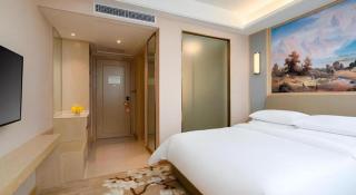 Vienna Hotel Yunnan Qujin High-Speed Railway Station Wuguan 1st Middle School - 1