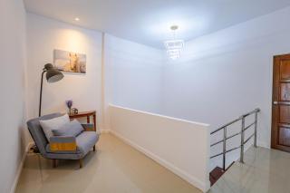 Home Living 8 at Hat Yai - 3 mins to Shopping Mall - Ban Kho Hong - 3