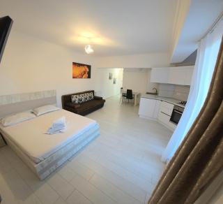 C&Y Apartments Metropol - Mamaia - 6