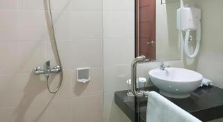 Bella Hotel Surabaya - Surabaya - 2