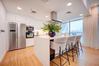 StayShort - Sophisticated 4BR - Perfect Stay for Families in Marina - 9