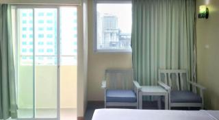 J Two S Pratunam Hotel - 1