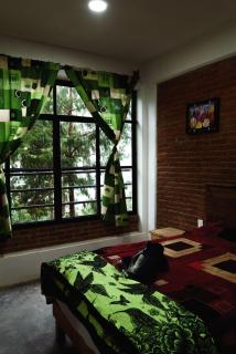 Find Your Perfect Mountain Retreat at House Water - - 9