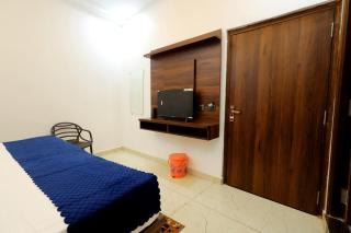 Swastikam Guest House - Ayodhya - 2