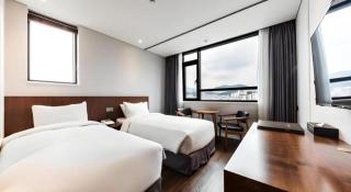 CS Premier Hotel - 1
