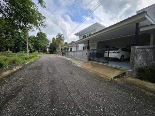 Unique House with Golf Net, Pool Table & Swimming - Ban Nam Phrae - 8