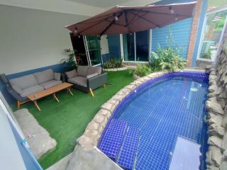 Unique House with Golf Net, Pool Table & Swimming - Ban Nam Phrae - 2
