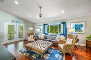 Decked Out - Stunning Home Huge Sunny Resort Style Heated Pool Walk to Pine Ave Beach - Anna Maria - 6