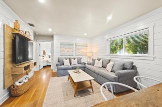 The Cottage on Pine - Luxury Boho Beach Cottage wPvt Heated Pool On Pine Ave - Anna Maria - 9