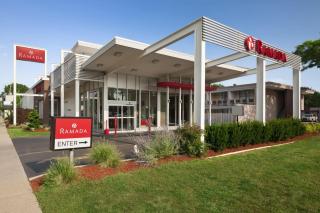 Ramada by Wyndham Rockville Centre - 0